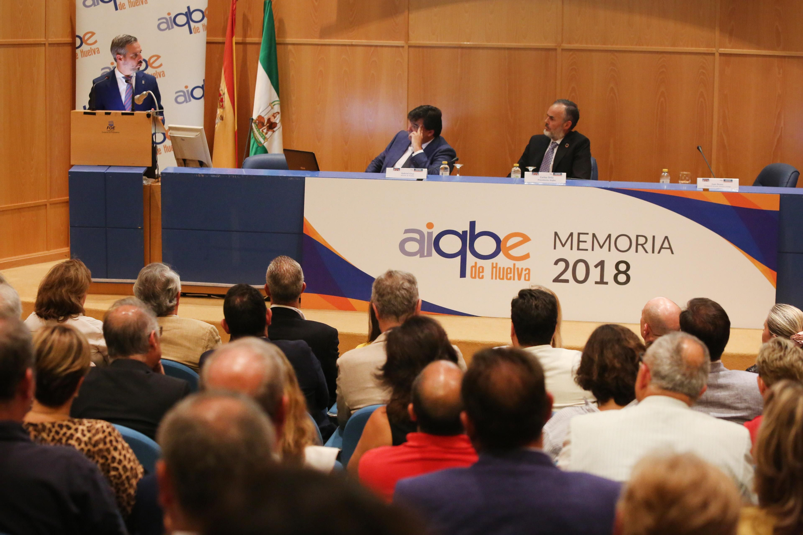 Presentación memoria de la Aiqbe en imágenes