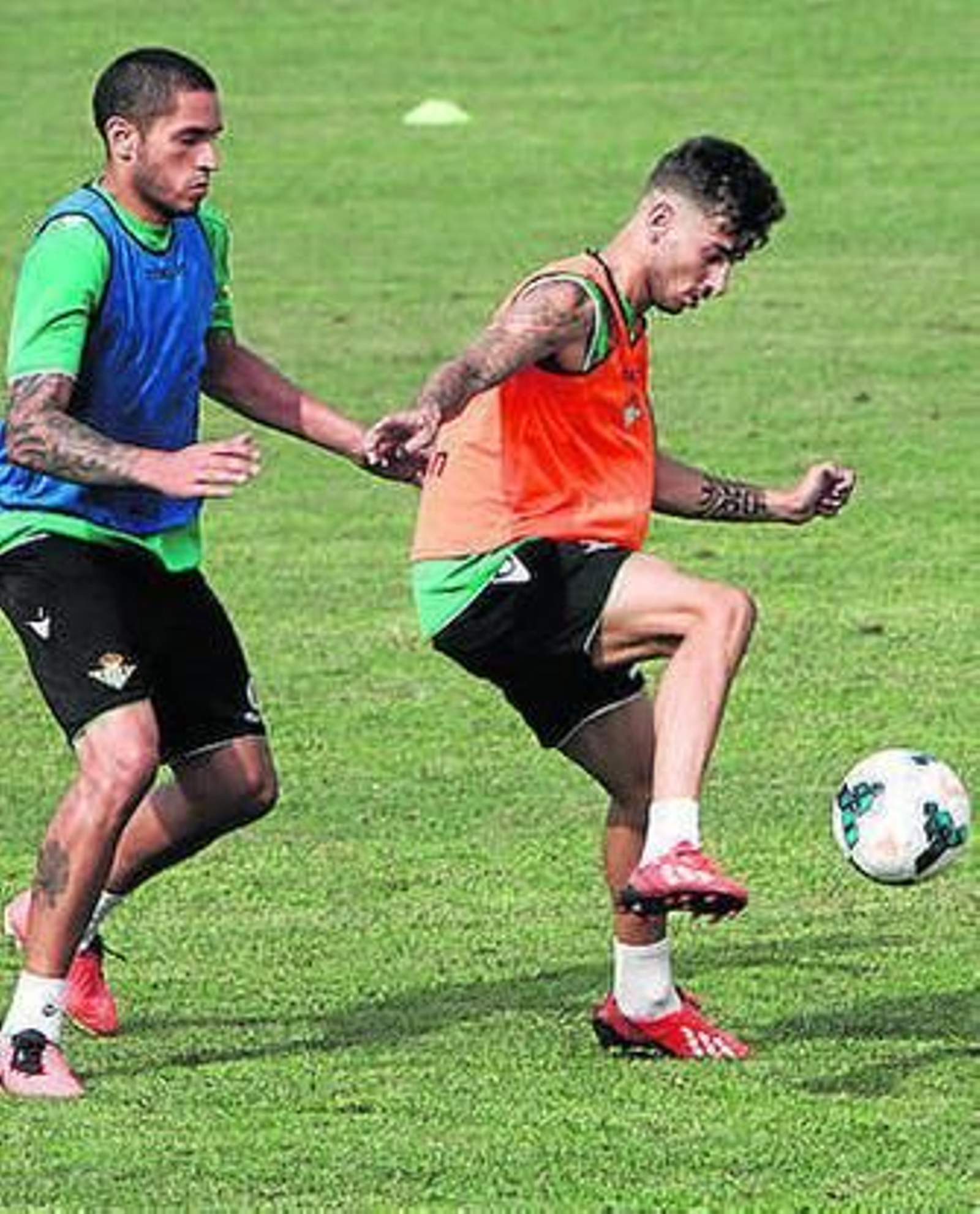 Vadillo controla ante Braian.