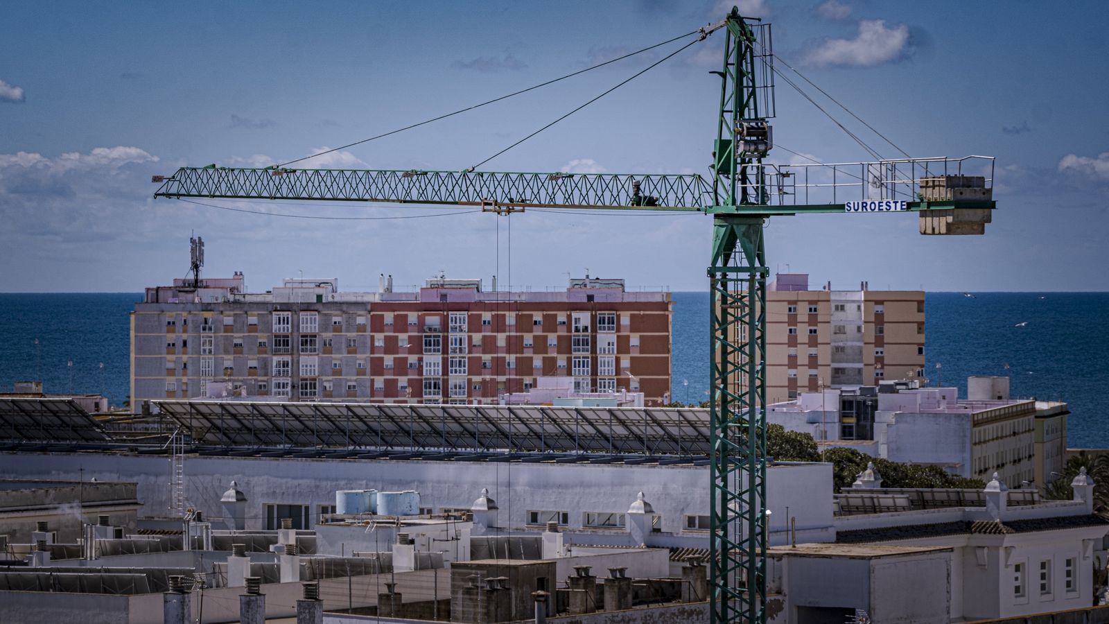 Una grúa en Cádiz.