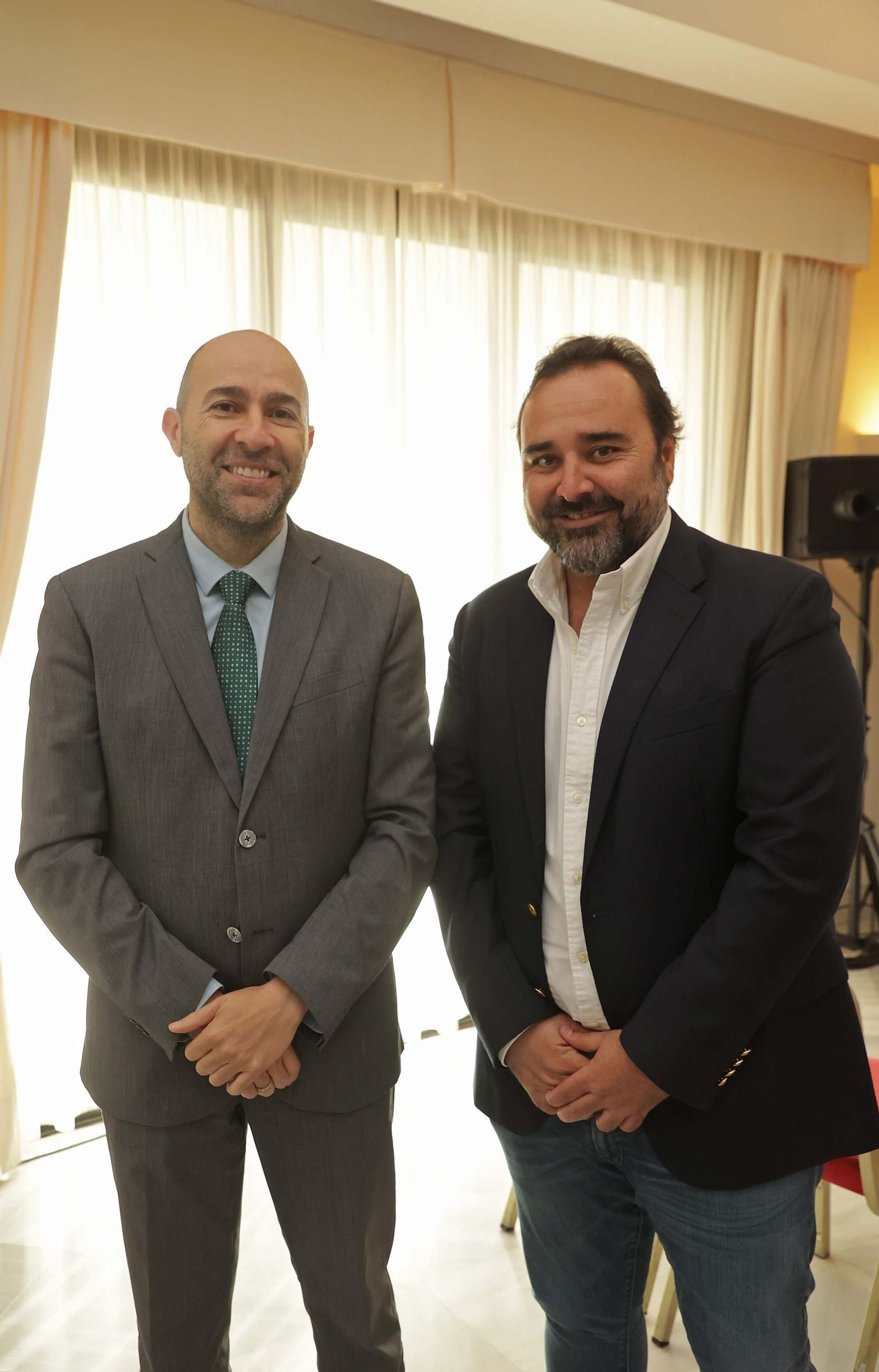 Fotos del Desayuno coloquio Nuevos retos del almacenamiento en la era de la bioenergía en Los Barrios y el Campo de Gibraltar de Europa Sur y Olivia Energy Group