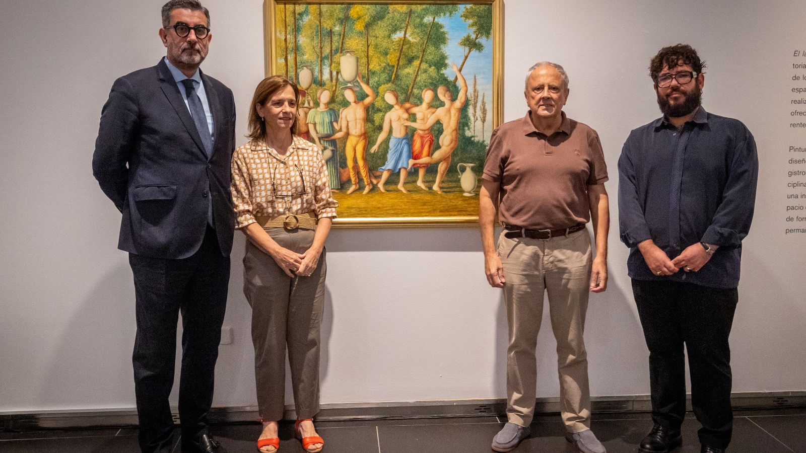 José María Luna, Rosalía Benítez, Rafael Ortiz y Guillermo Amaya flanquean 'Los ritos' de Guillermo Pérez Villalta.