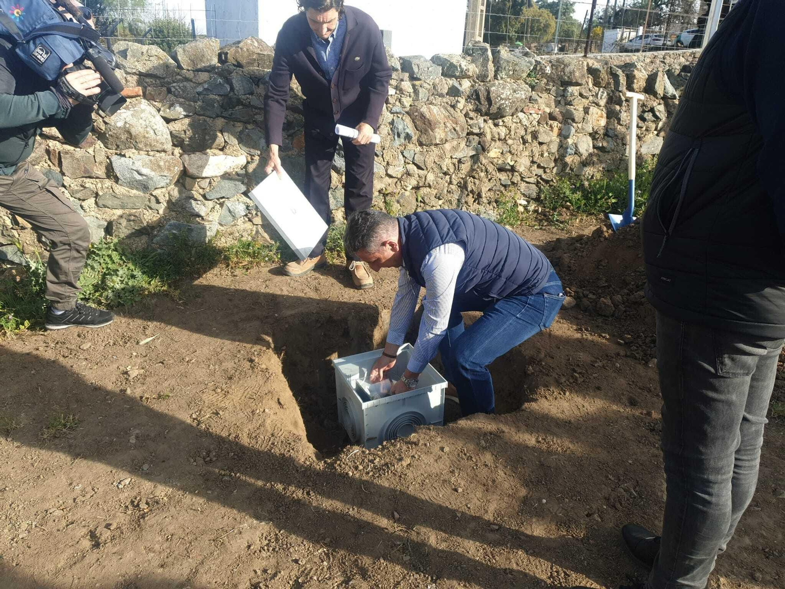 Colocación de la primera piedra de la EDAR de La Granada de Riotinto.