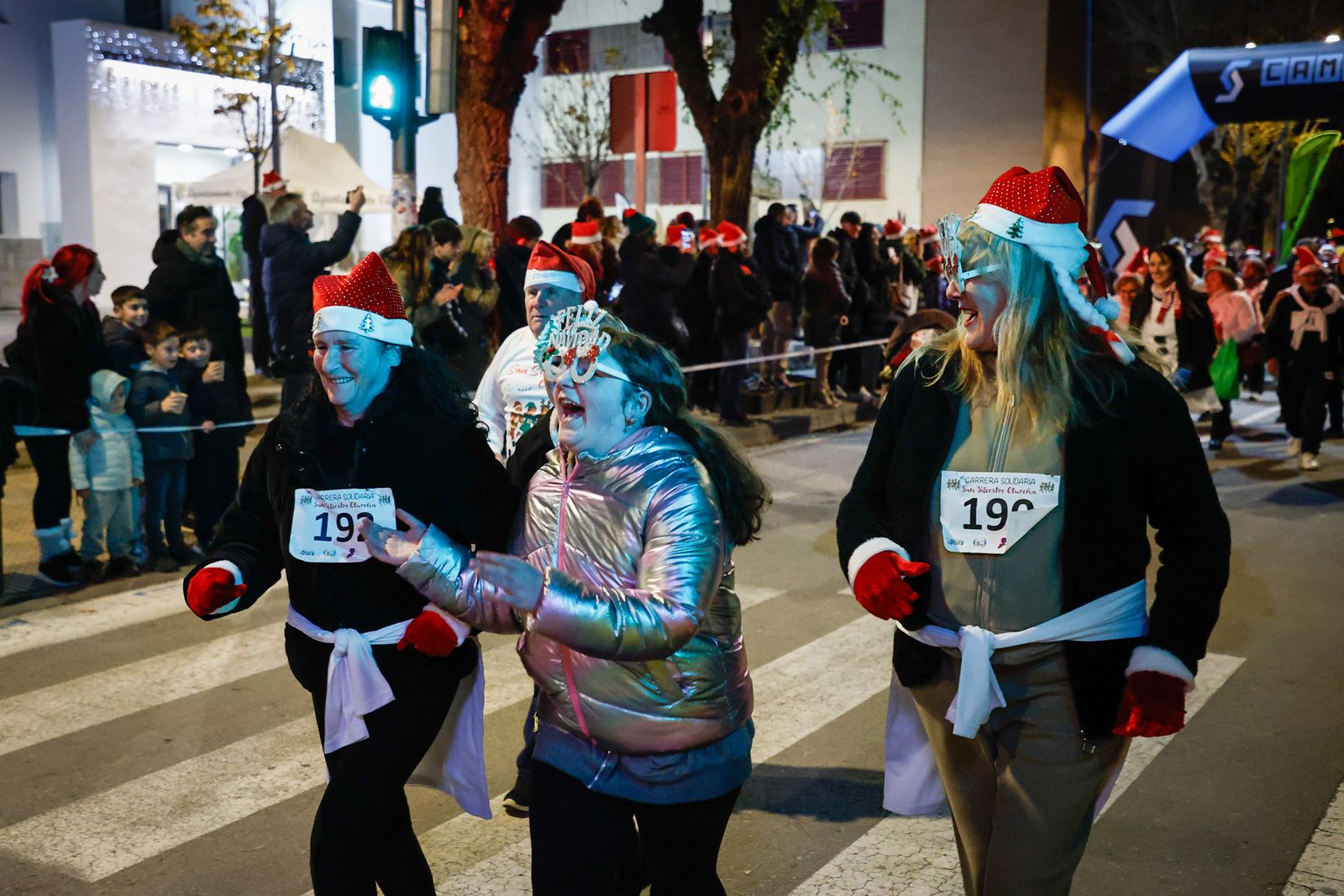 Algunos participantes corrieron disfrazados.