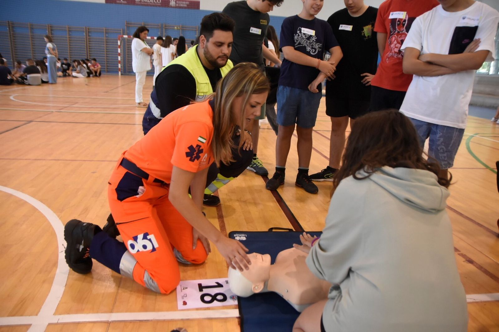 Las jornadas de formación en reanimación cardiopulmonar celebradas en el instituto Fidiana de Córdoba, en imágenes