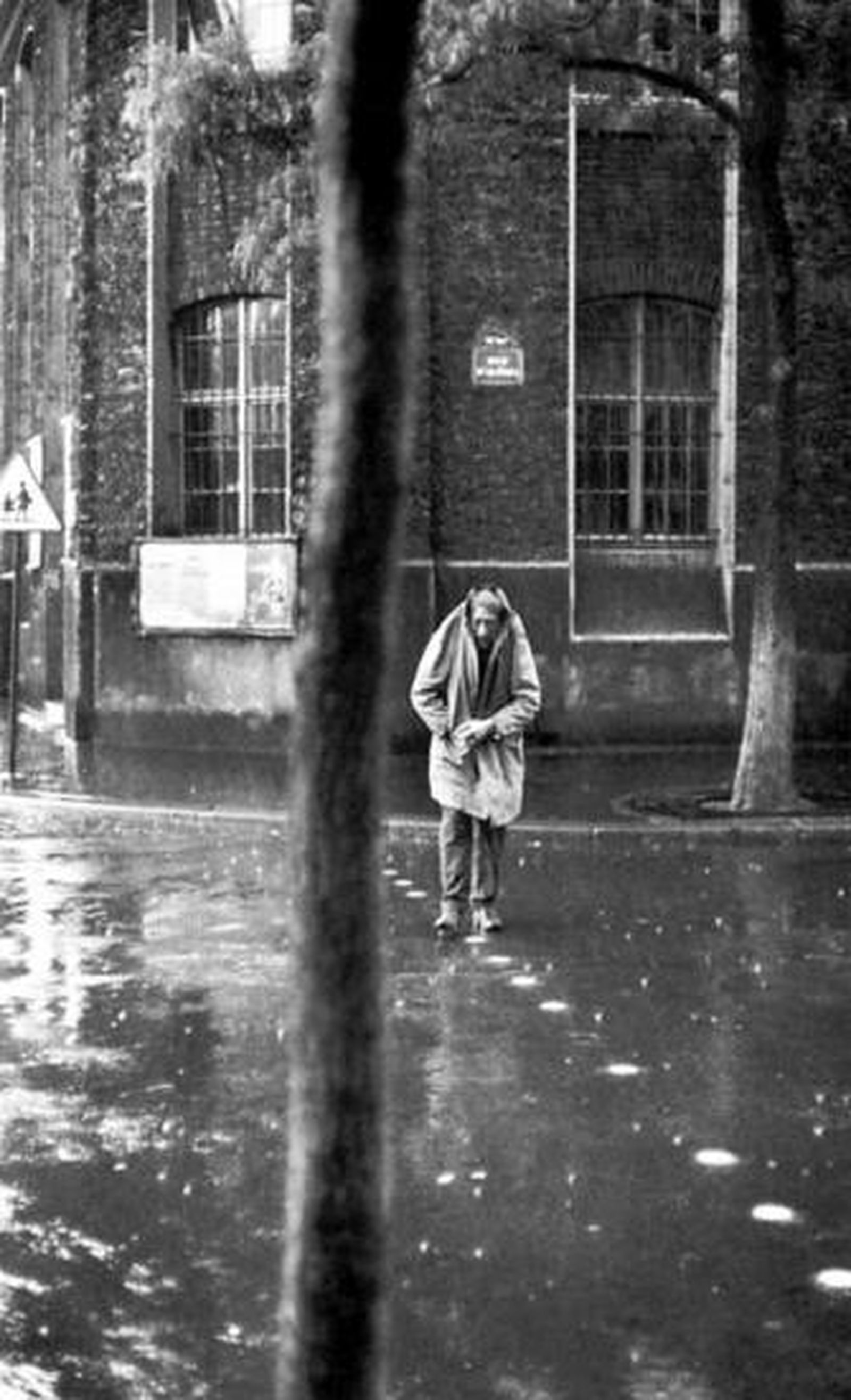 Cartier-Bresson, en pleno trabajo.