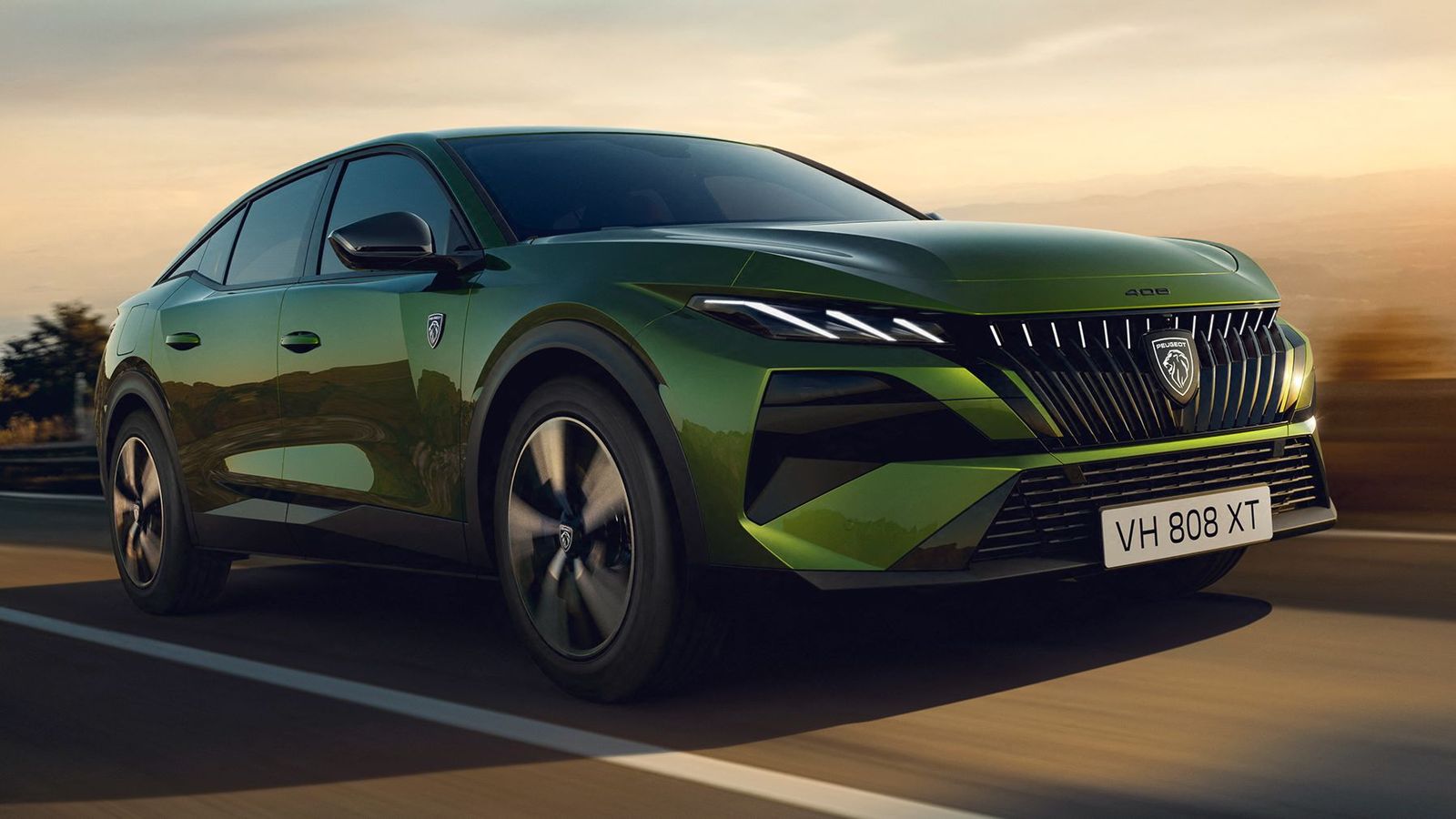 El Peugeot 408 refuerza su carácter con una nueva imagen y un híbrido enchufable más potente