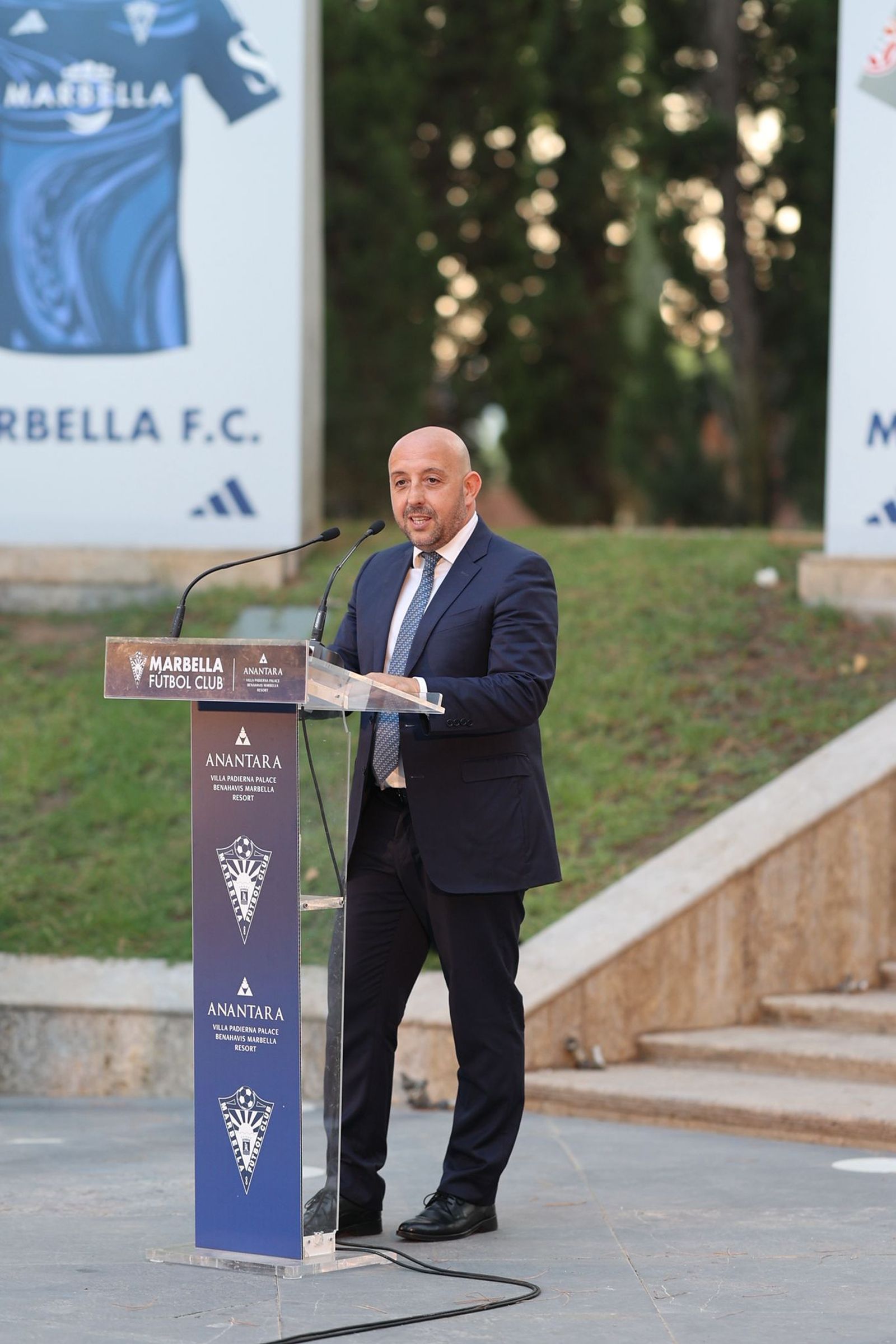 Así son las camisetas del Marbella FC 2025/2026