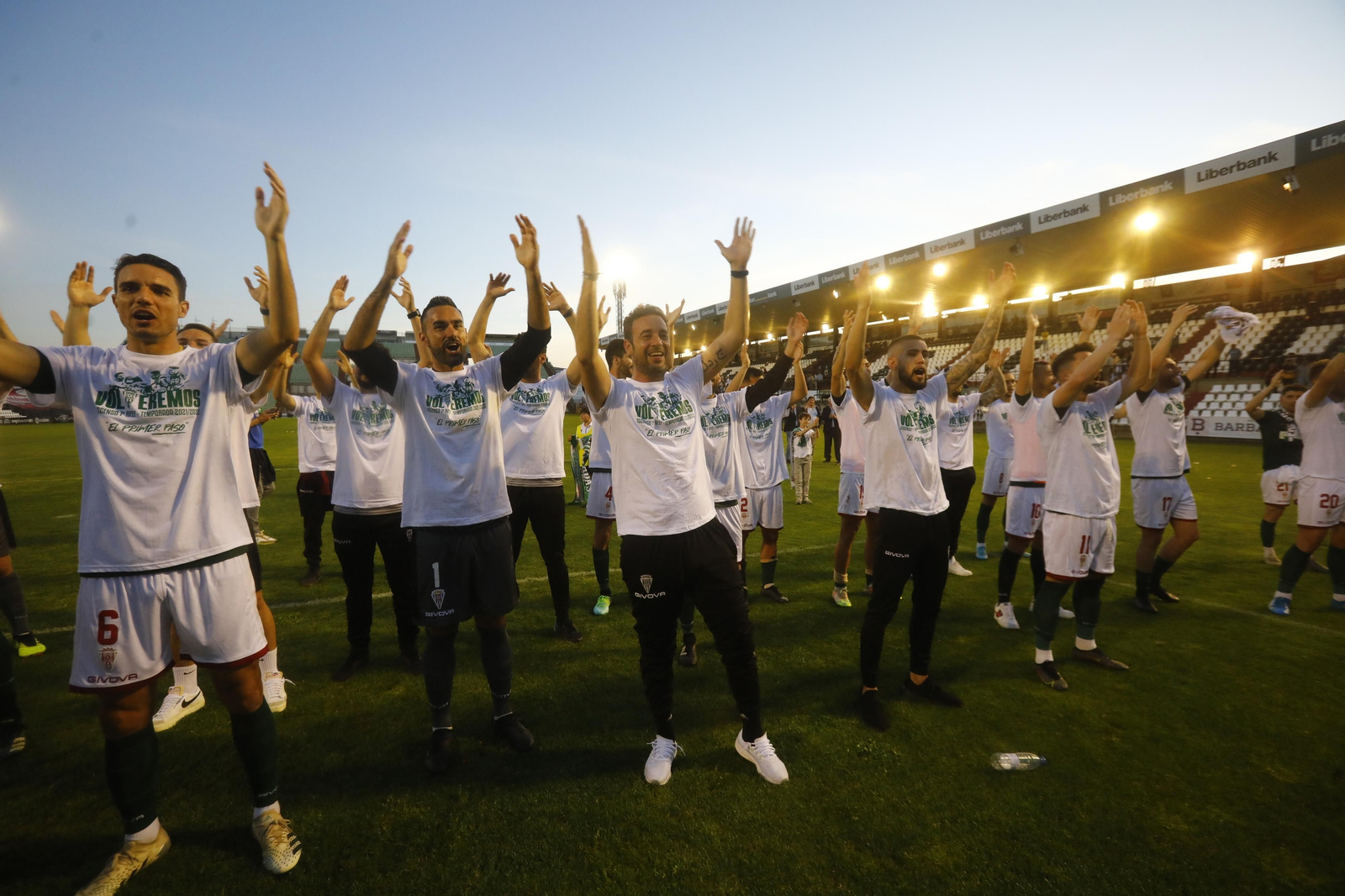 Las imágenes de la fiesta del ascenso del Córdoba CF en Mérida