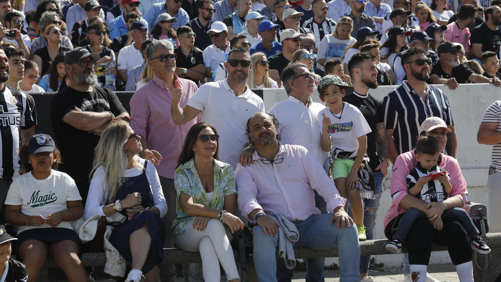 Fotos de la afición durante el encuentro de la Balona - Real Madrid Castilla