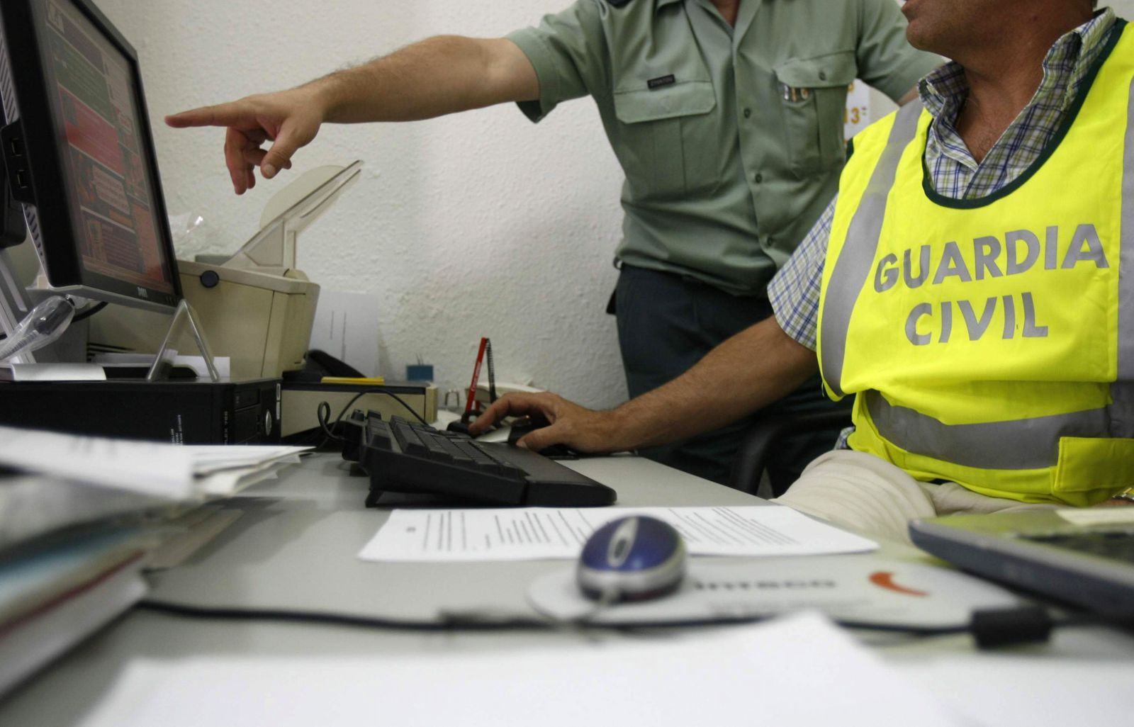 Imagen de archivo de una brigada de delitos informáticos de la Guardia Civil