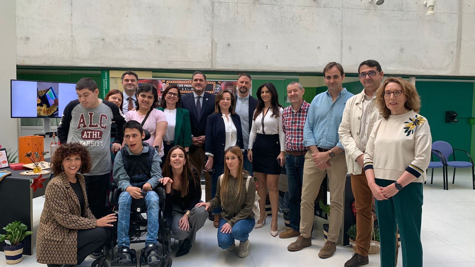 Inauguración de la muestra que ha confeccionado alumnado y profesorado del CEE Princesa Sofía