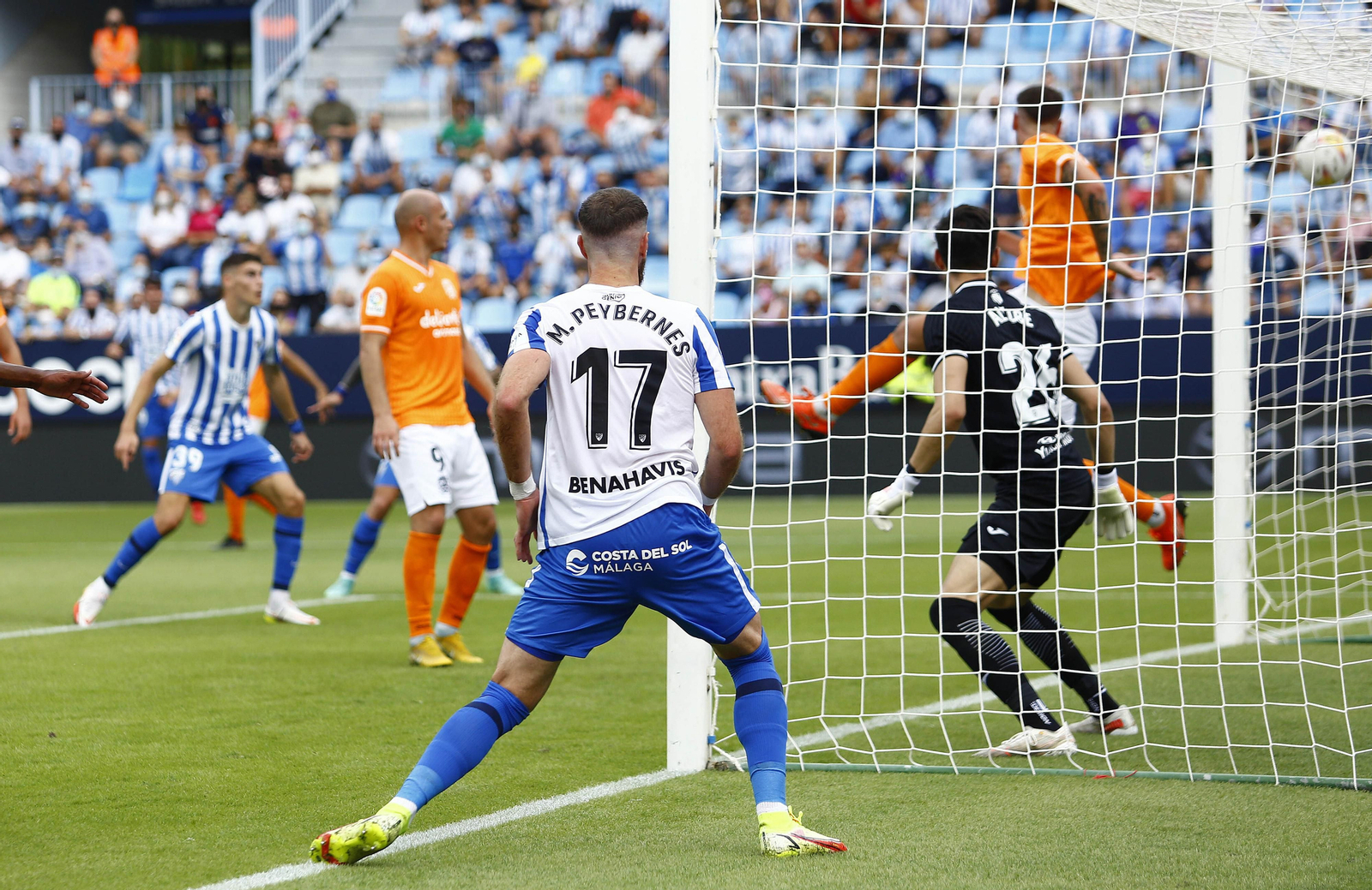 Las fotos de la victoria del Málaga CF ante el Fuenlabrada