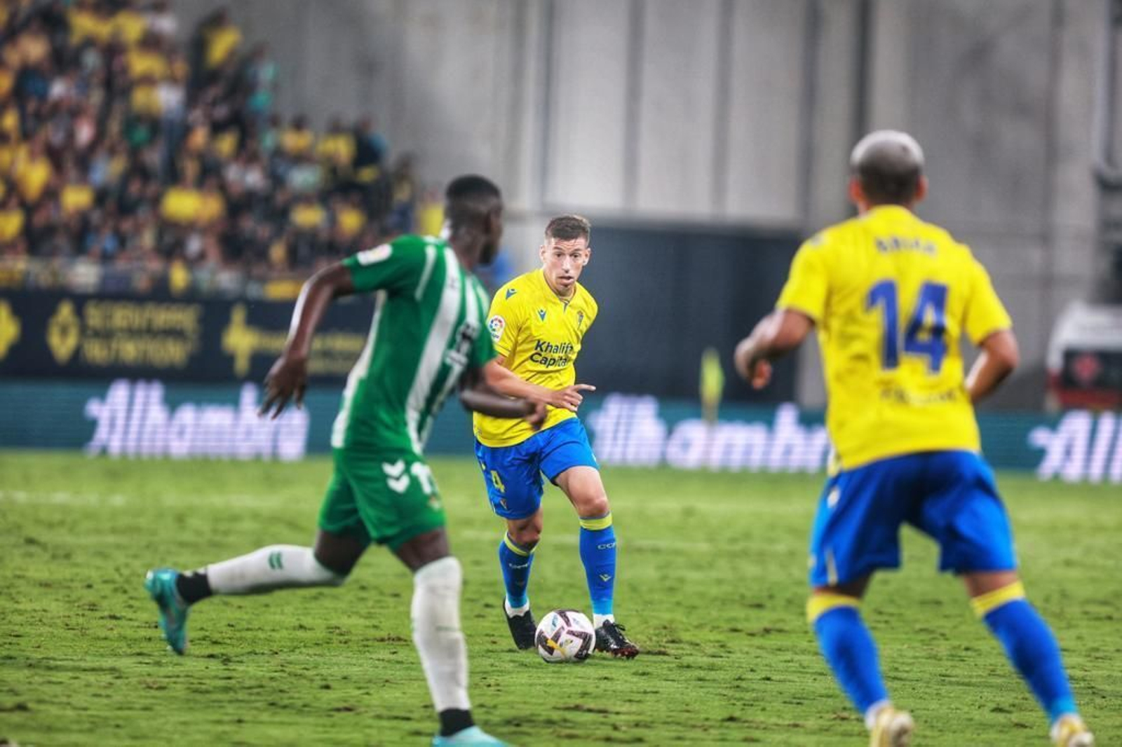 El partido del Cádiz C.F.-Real Betis, en imágenes