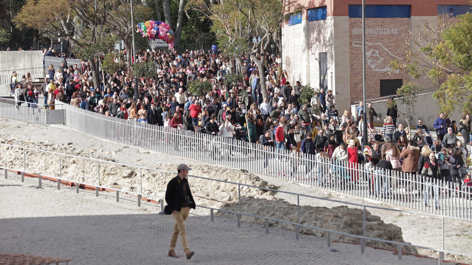Imágenes del arrastre de latas en Algeciras