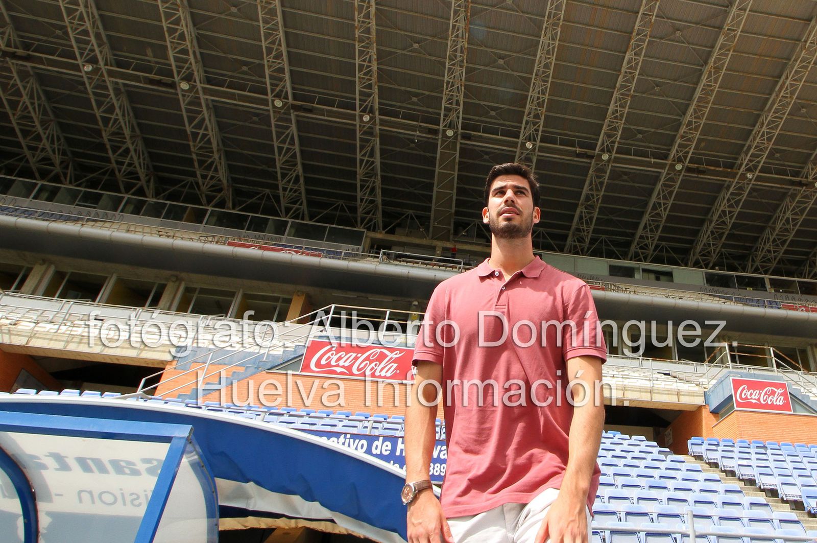 Imágenes de la presentación de Nacho Monsalve como nuevo jugador del Recre.