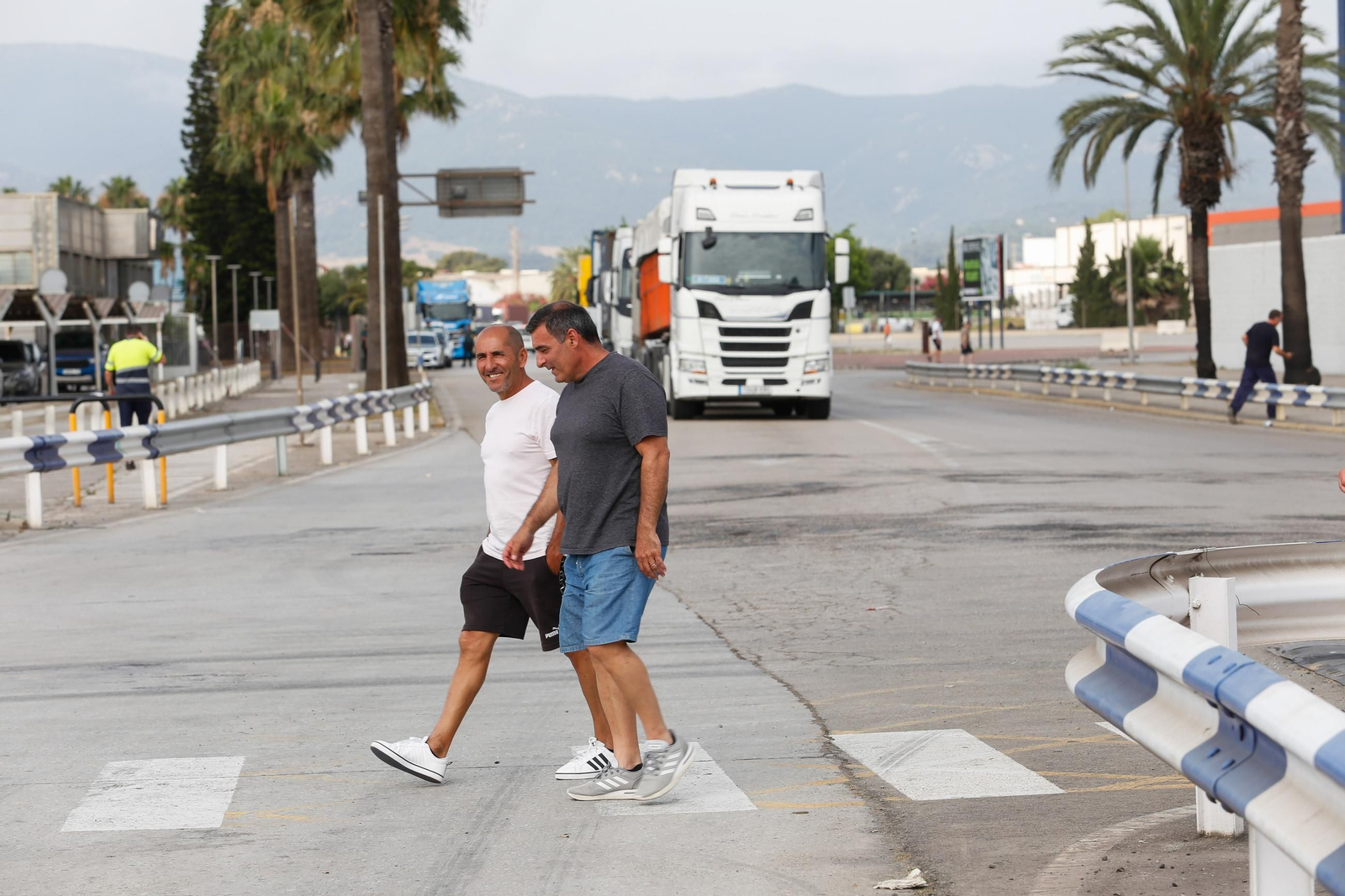 Las protestas por la huelga del metal este martes en el Campo de Gibraltar, en imágenes