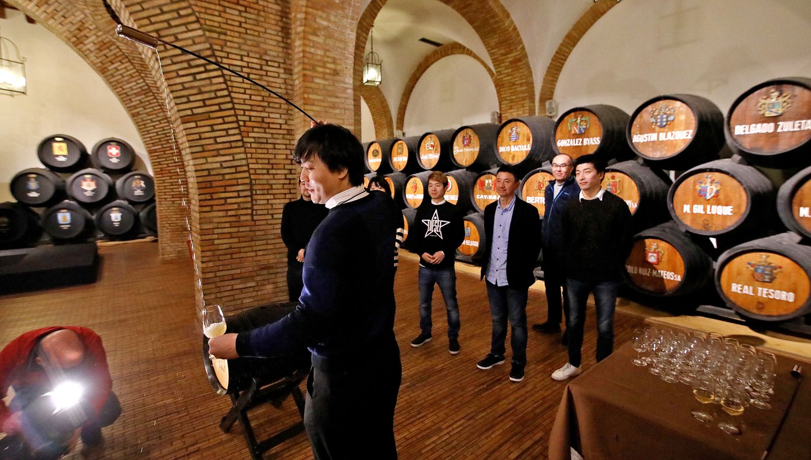 Venenciadores Japoneses en el Consejo