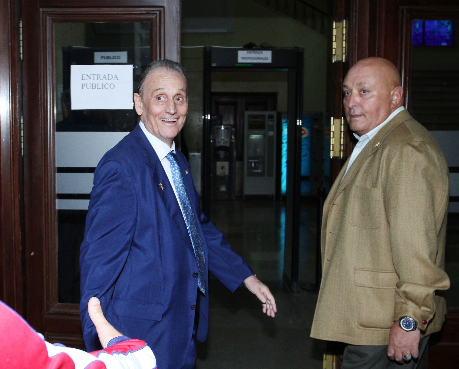 Lopera llega a los juzgados.