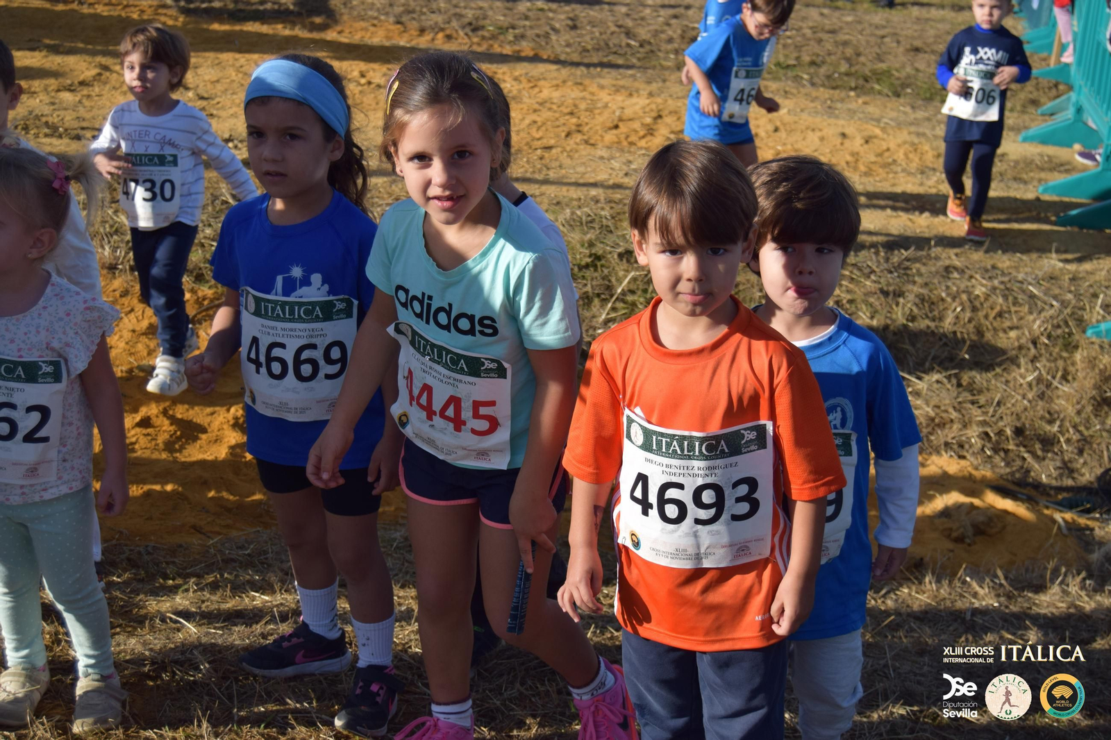 Búscate en las fotos del Cross de Itálica 2025 | 10