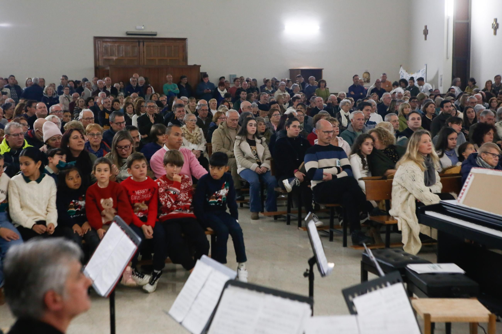 Las fotos del homenaje al padre Pedro por sus 50 años de entrega absoluta a la Piñera