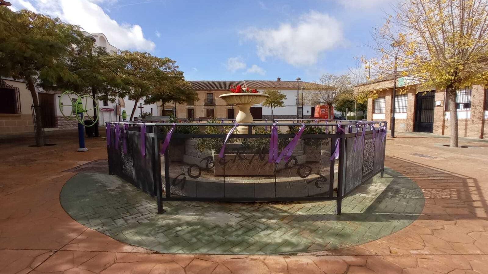 El pueblo se adornó durante las épocas de fiesta.