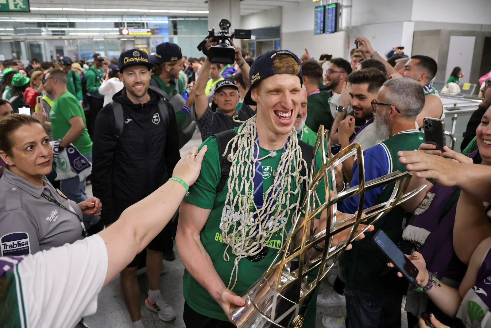 La llegada de los héroes de Belgrado, en imágenes