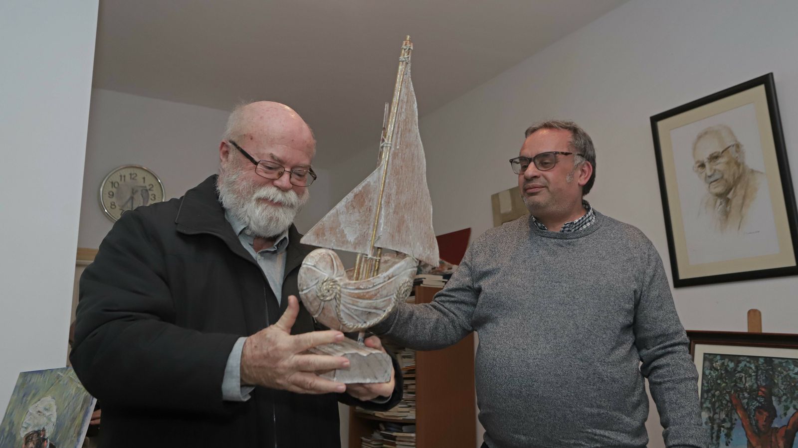 Carlos Gómez de Avellaneda recibe el premio Ateneo en la 25º aniversario del colectivo.