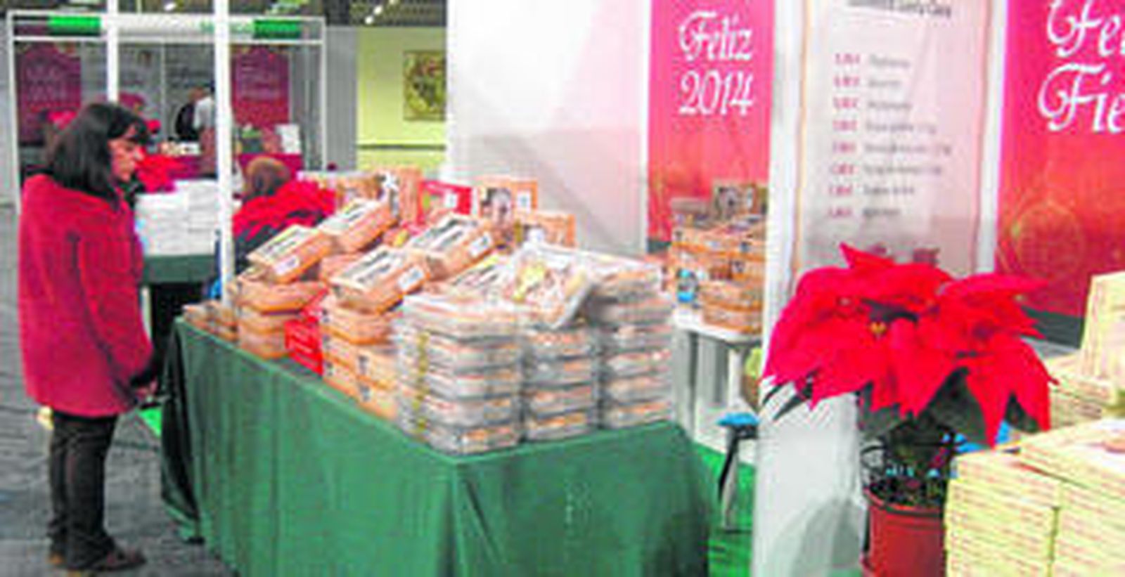 Uno de los expositores en una edición anterior de la Feria del Dulce de Convento en Torremolinos.