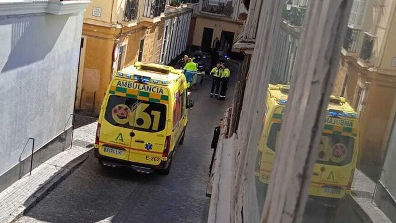 Los servicios de emergencia, en el lugar de los hechos.