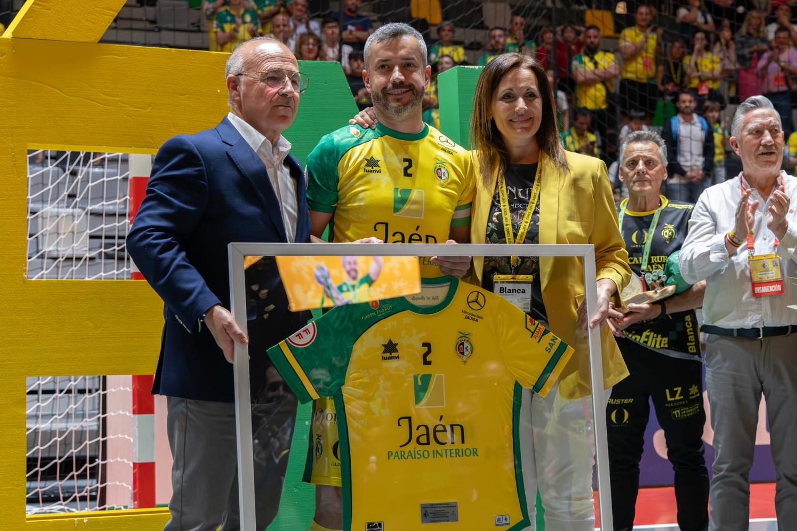 El homenaje a Mauricio, en imágenes