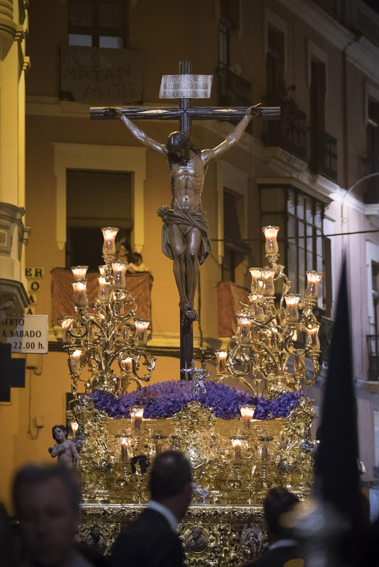 El Cristo de las Almas por la calle Francos