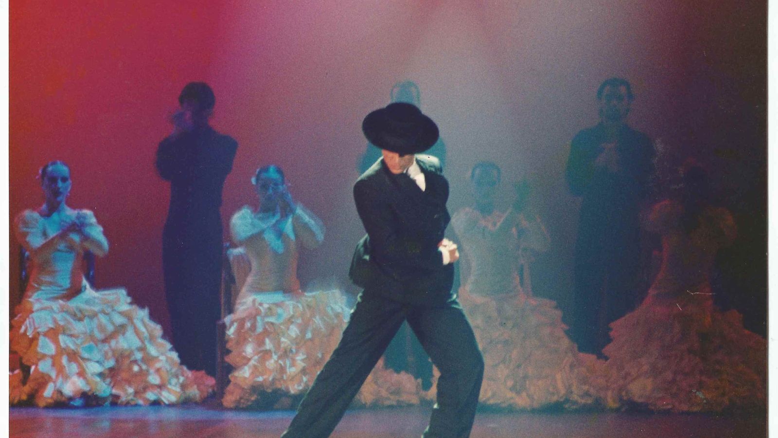Joaquín Marcelo bailando durante uno de los espectáculos