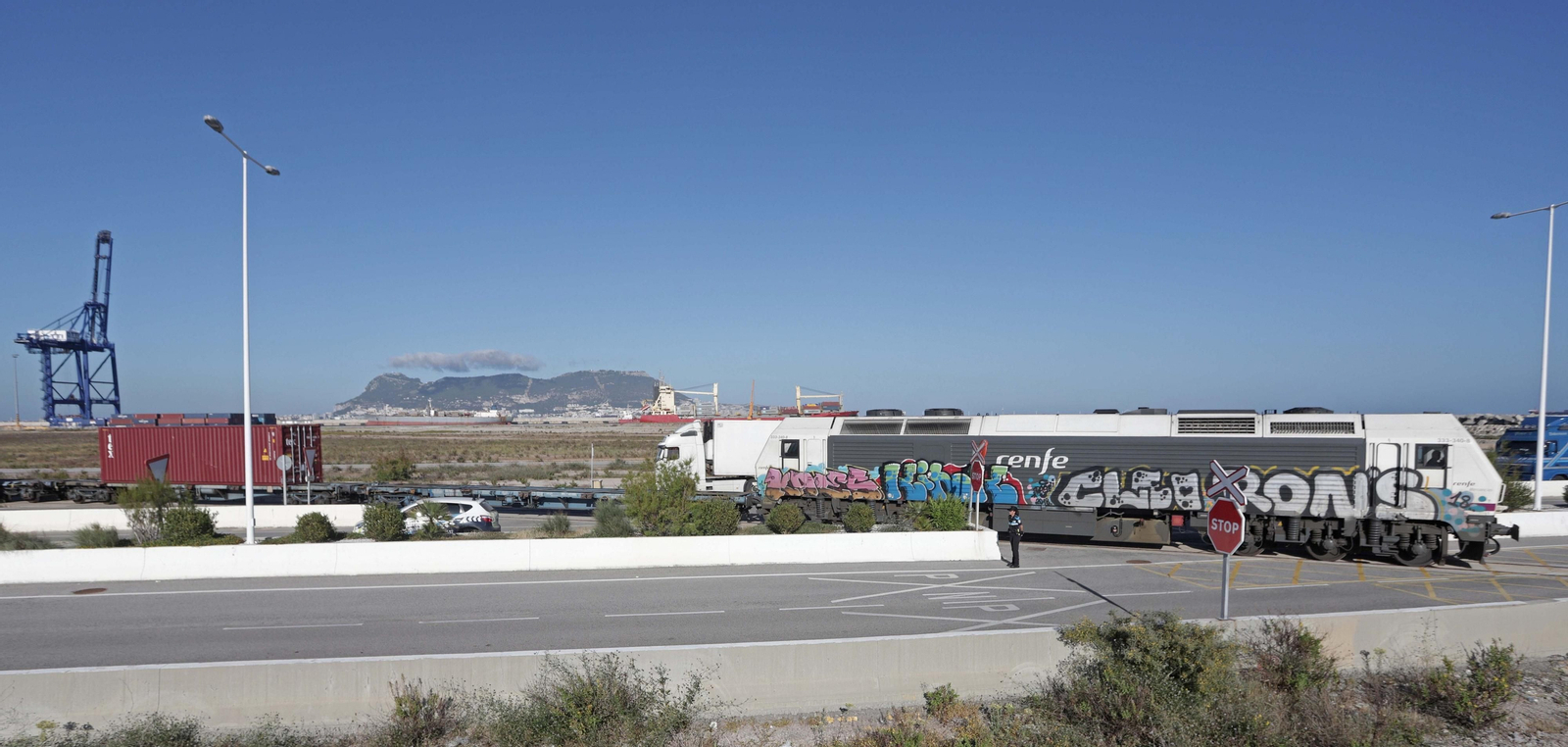 Un tren de mercancías en el Puerto de Algeciras