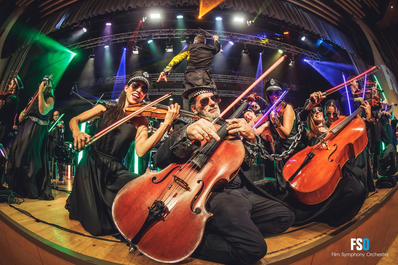 La Film Symphony Orchestra está formada por más de 70 excelentes profesionales