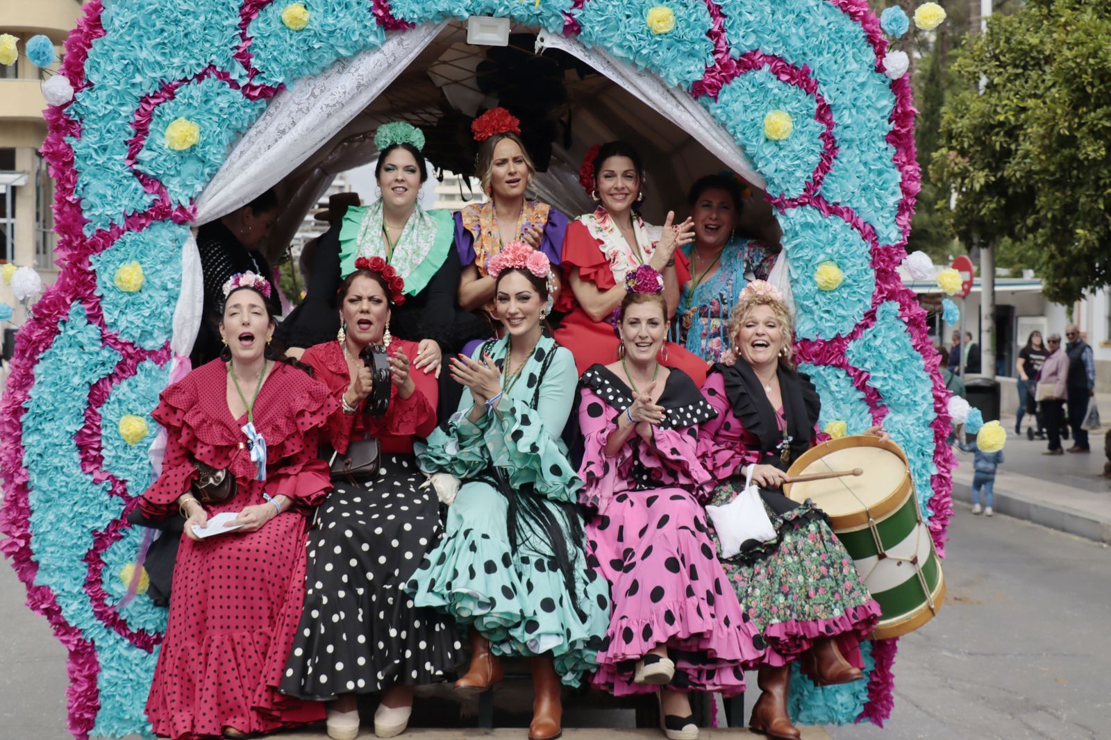 Imágenes de los carros de la Hermandad del Rocío de Huelva