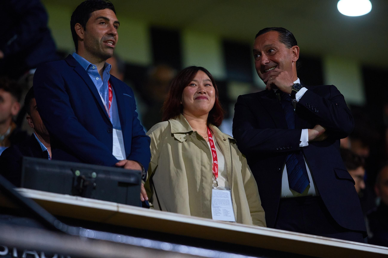 Sophia Yang junto a Alfredo García Amado en el palco de Castalia.