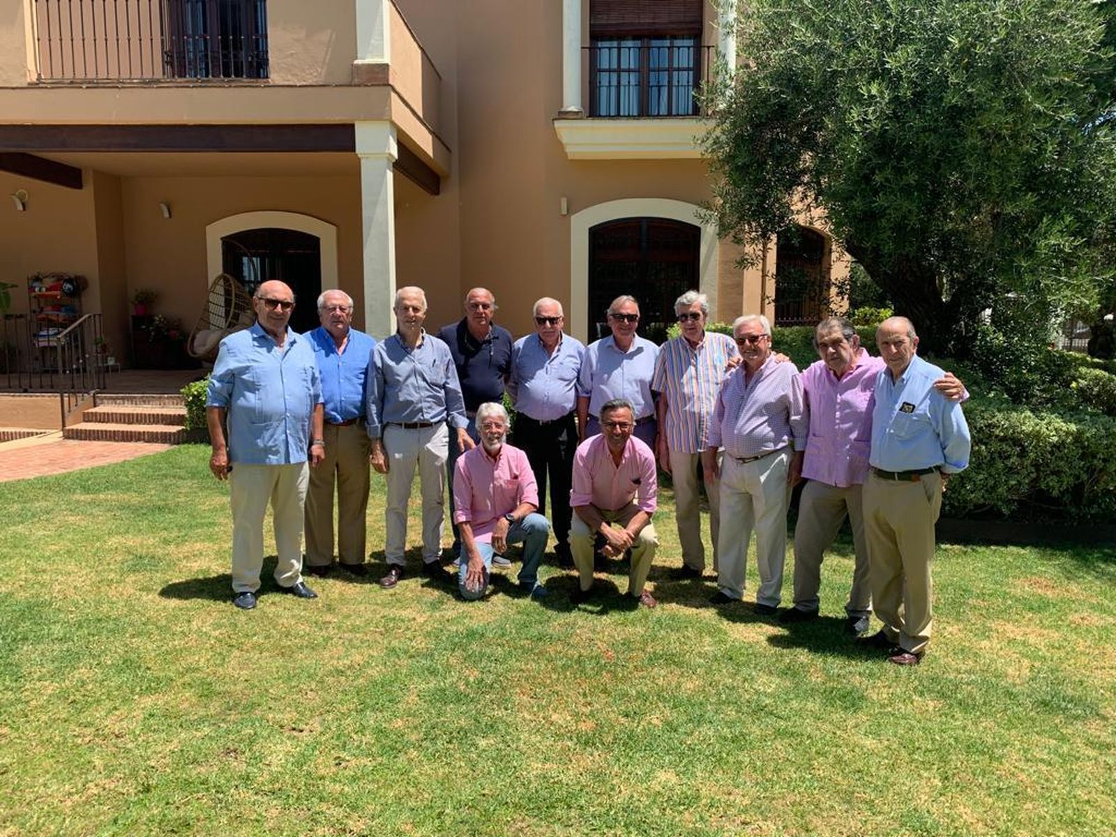 Reunión de antiguos alumnos del colegio Nuestra Señora del Pilar.