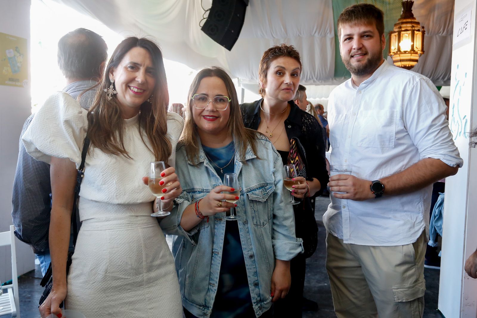 Búscate en la fotos del viernes en la feria de Los Barrios