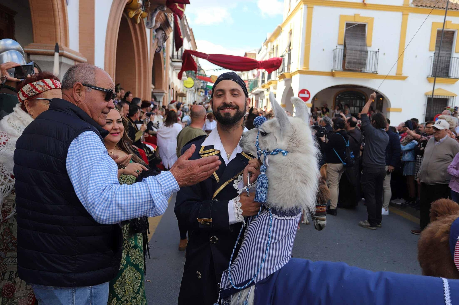 Imágenes del gran ambiente en la Feria Medieval de Palos de la Frontera, Huelva