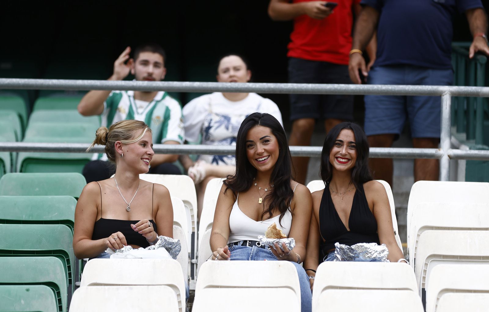 Búscate en las fotos del partido Betis-Villarreal