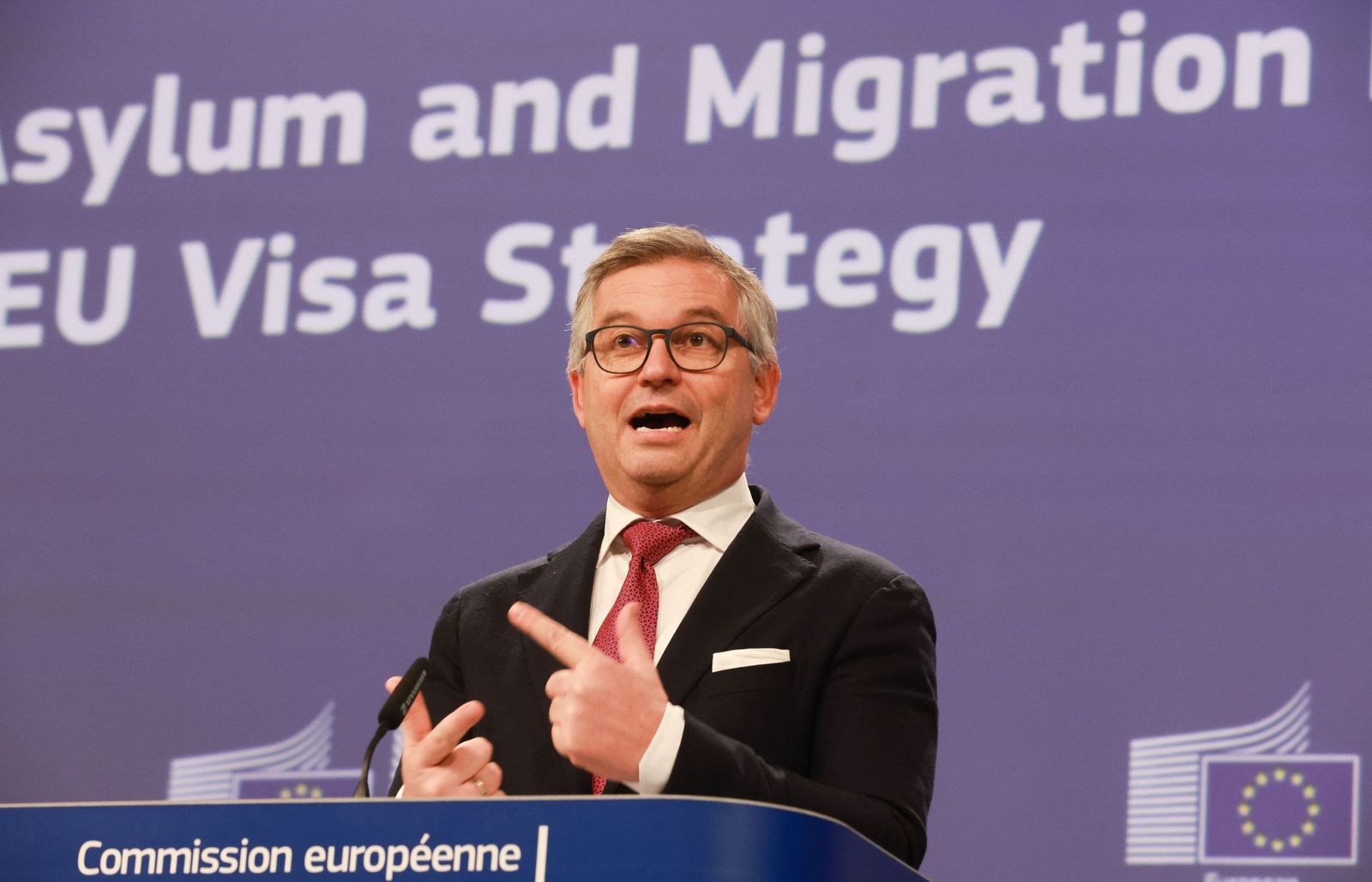 El comisario europeo de Interior, Magnus Brunner, este jueves en Bruselas.