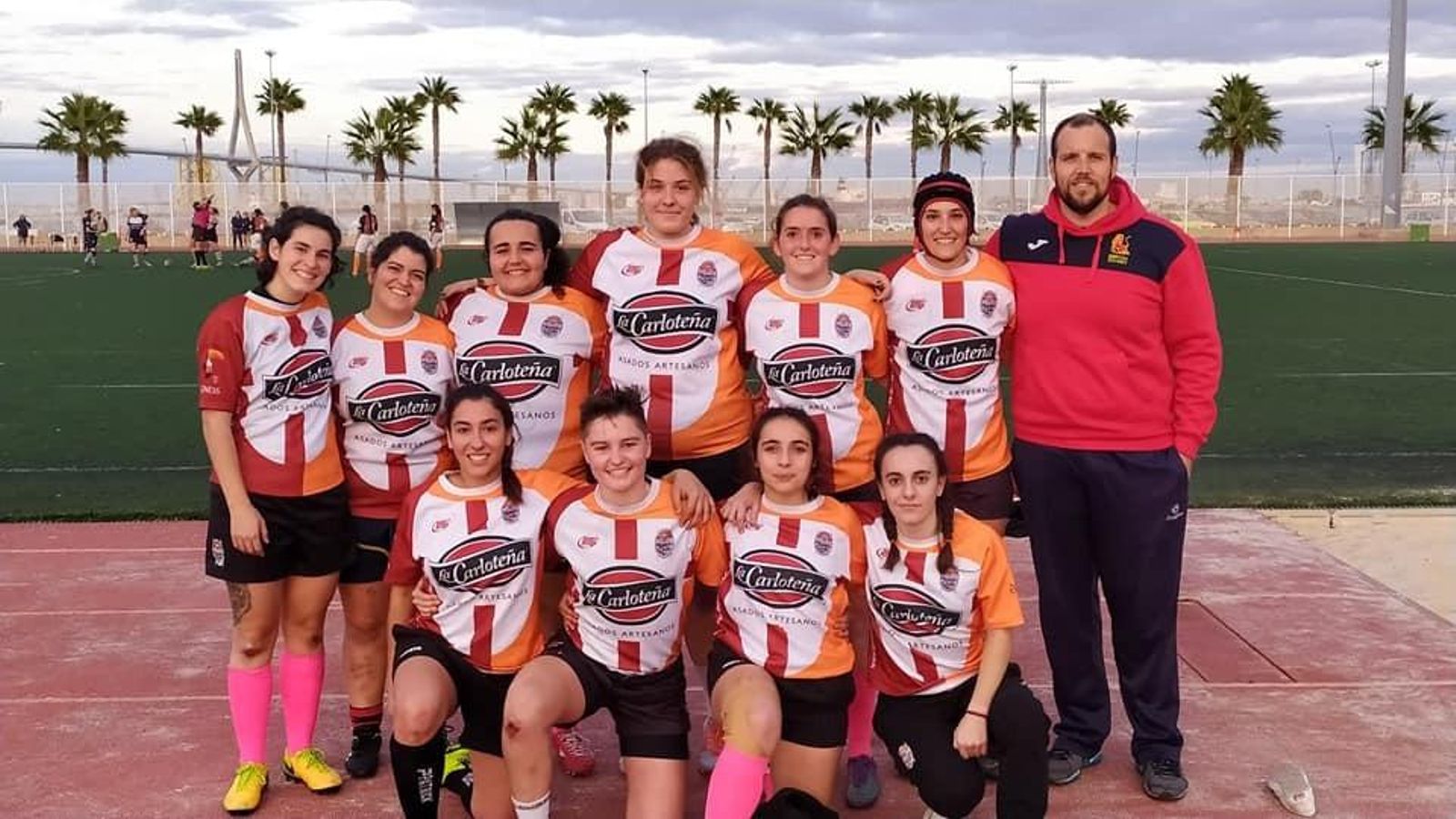 Sección femenina del Mezquita Rugby Club. Sección femenina del Mezquita Rugby Club.