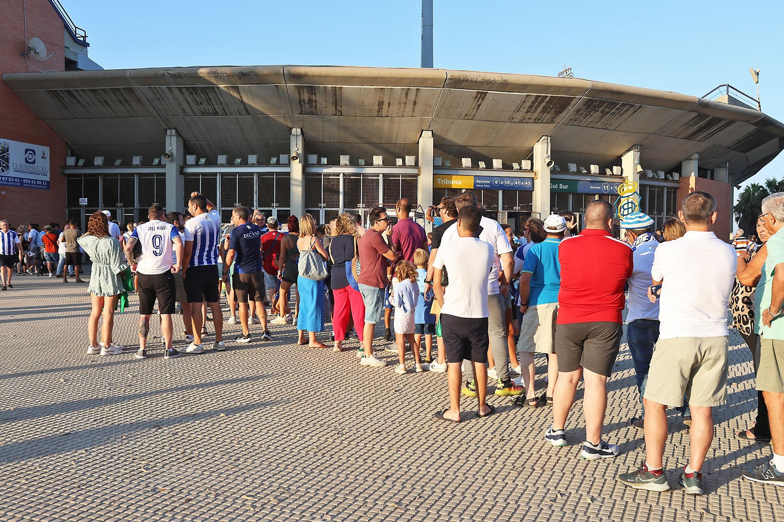 Las mejores imágenes del Trofeo Colombino entre el Recreativo de Huelva y el Córdoba CF