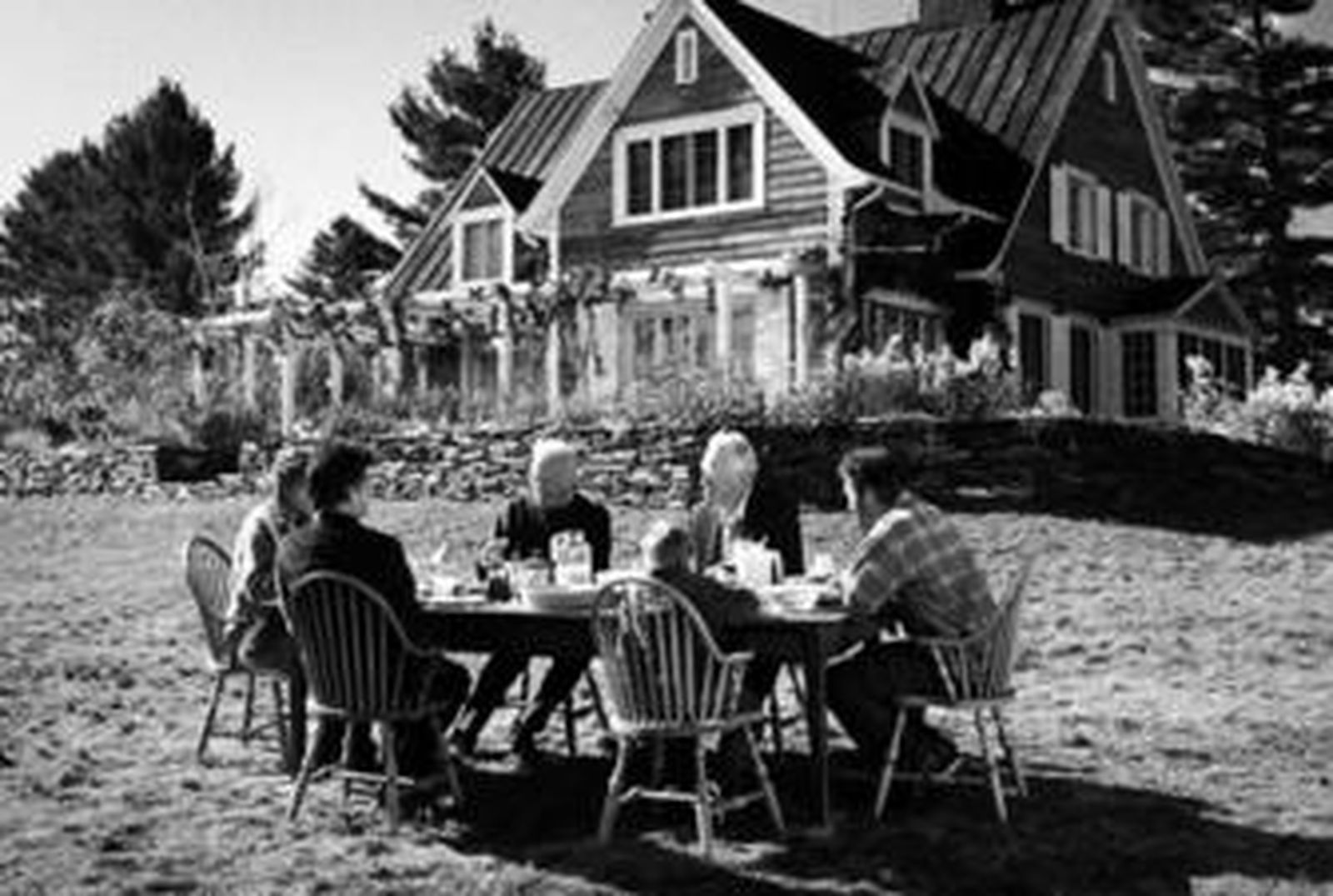 Paolo Barzman falla en su intento de revisión de los estragos causados por el nazismo.