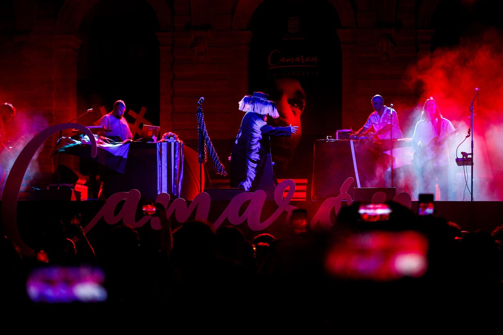 Imágenes del homenaje a Camarón en San Fernando: concierto de La Tremendita y Califato 3/4