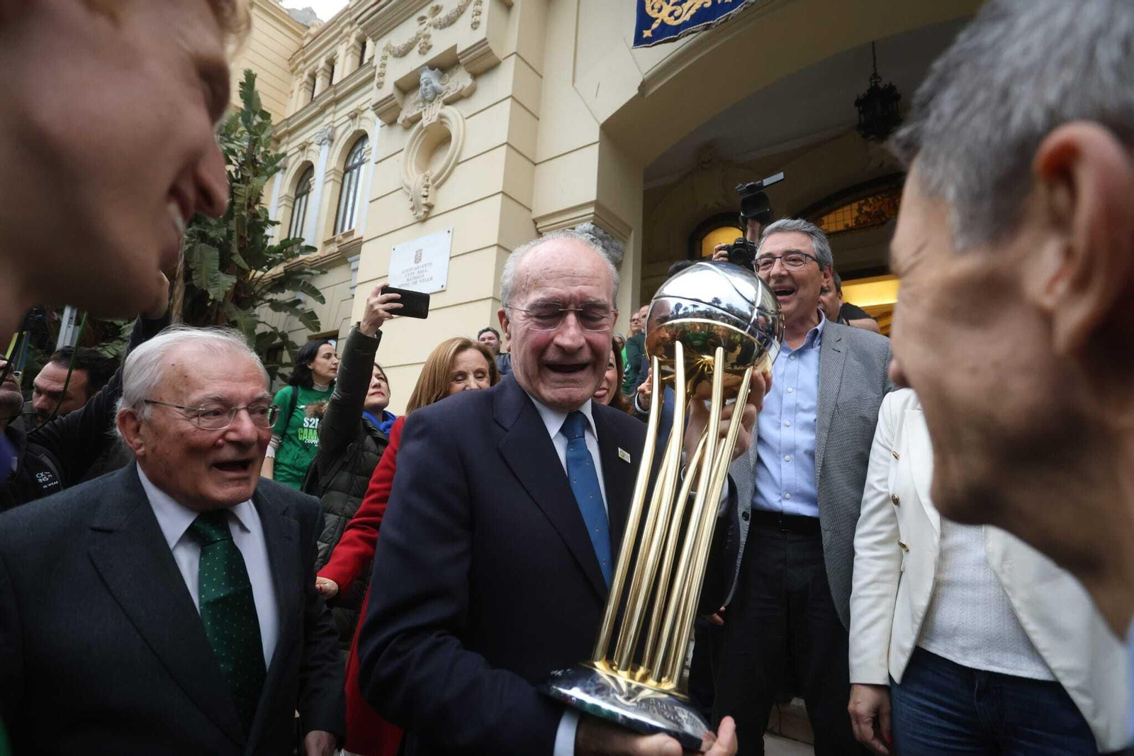 El Unicaja ofrece el título a Málaga, en fotos