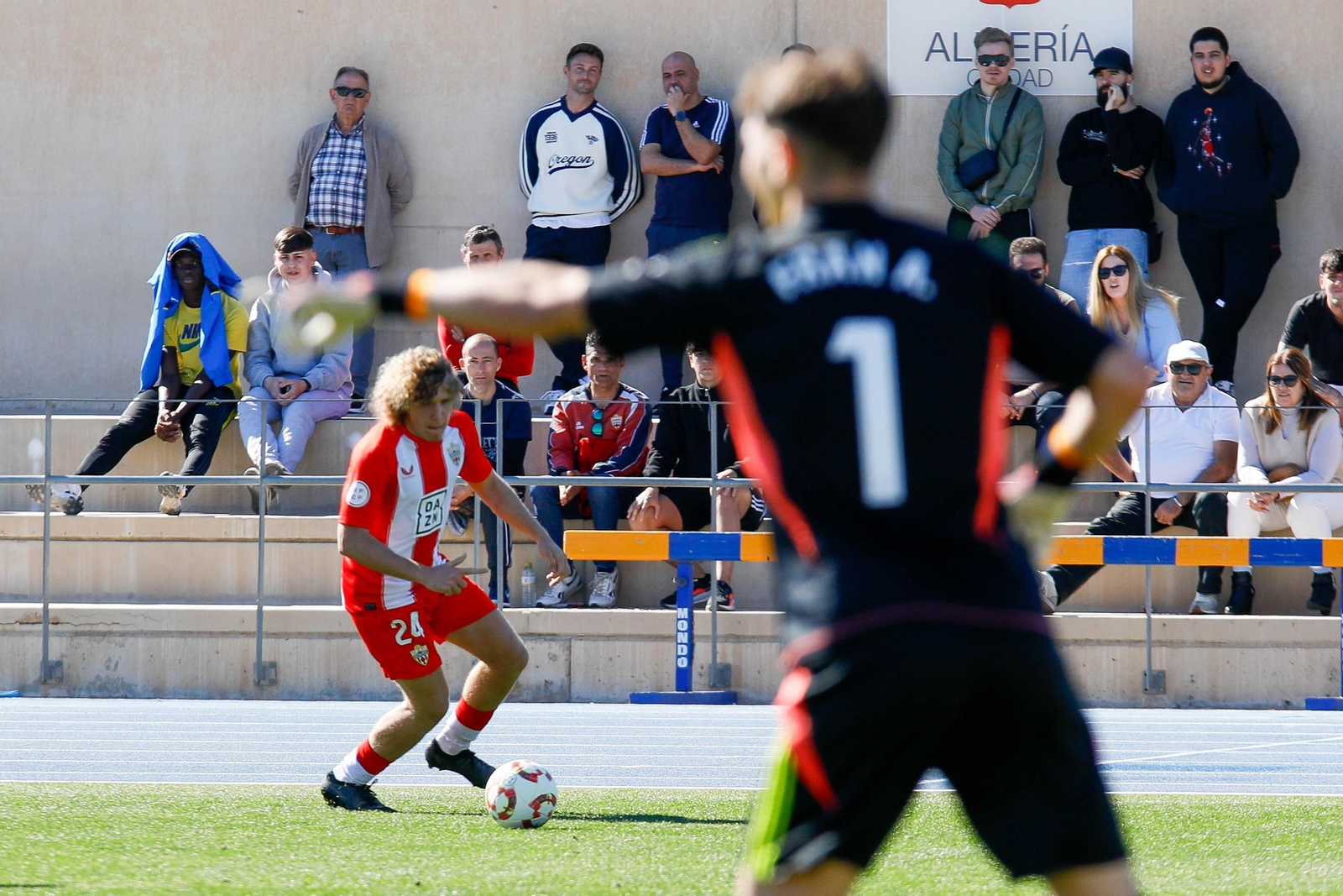 Las imágenes de Segunda RFEF entre Almeria B y recreativo de Granada