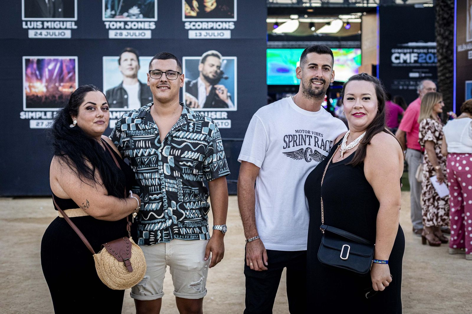 Búscate en las imágenes del concierto de Los Chichos en Concert Music de Chiclana