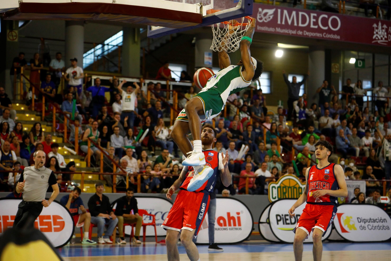 Las mejores fotos del triunfo del Coto Córdoba sobre el Jaén Paraíso Interior en Vista Alegre