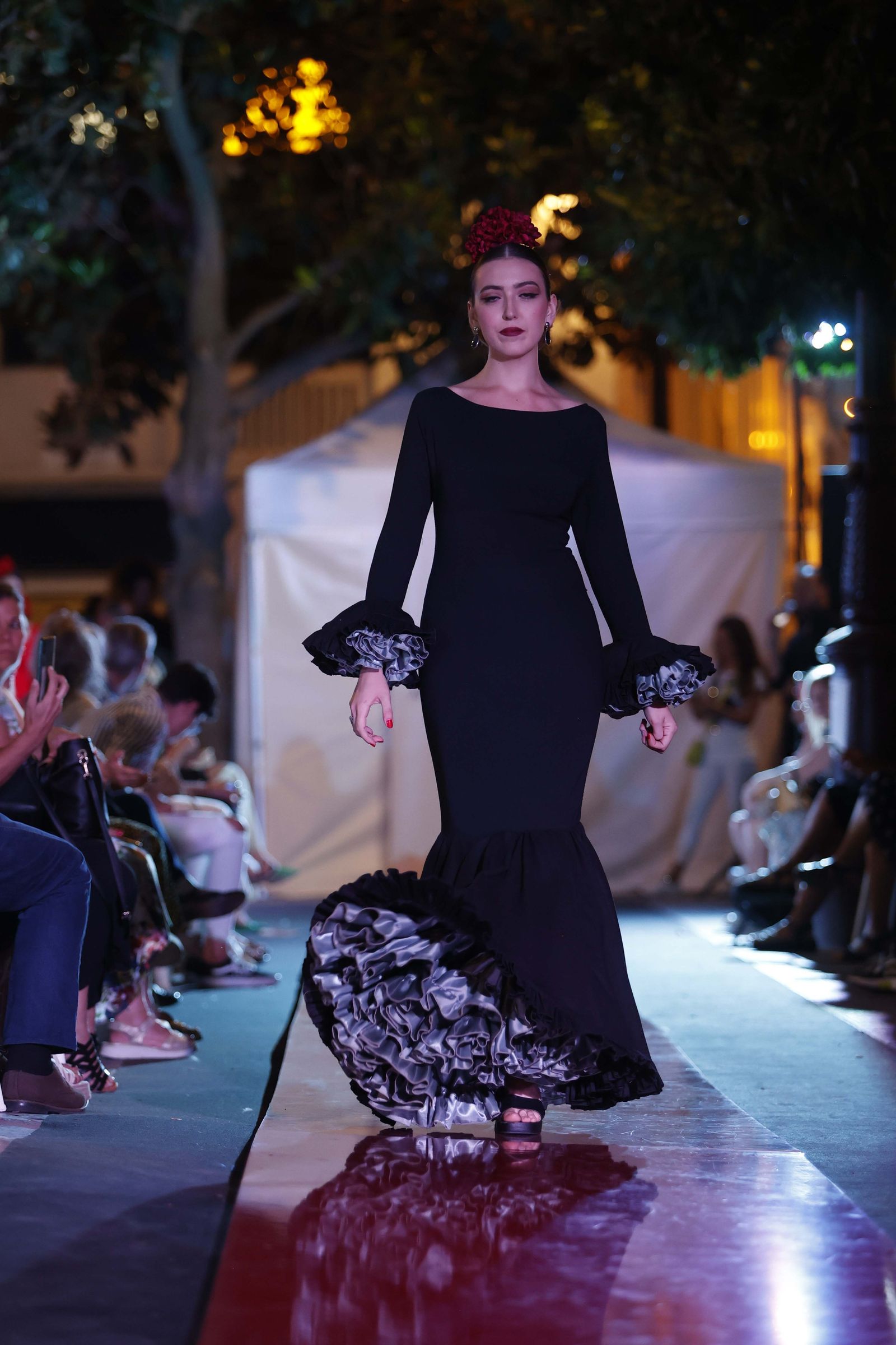 Las imágenes del Desfile de Jóvenes Diseñadores en la Plaza de la Magdalena